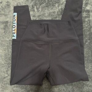 Peloton Charcol Crop Leggings